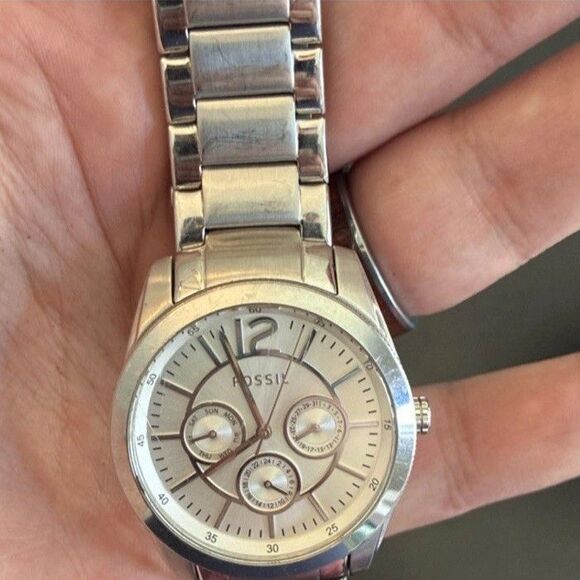 Fossil Women\'s Brenna Silver Chronograph Bracelet Watch F1113